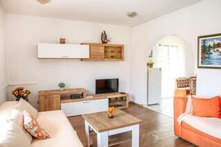 Дома для отпуска Holiday Home Milanovic Цетине Дом с 3 спальнями-19