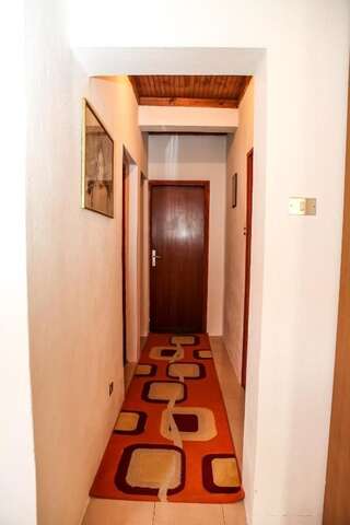 Дома для отпуска Holiday Home Milanovic Цетине Дом с 3 спальнями-32